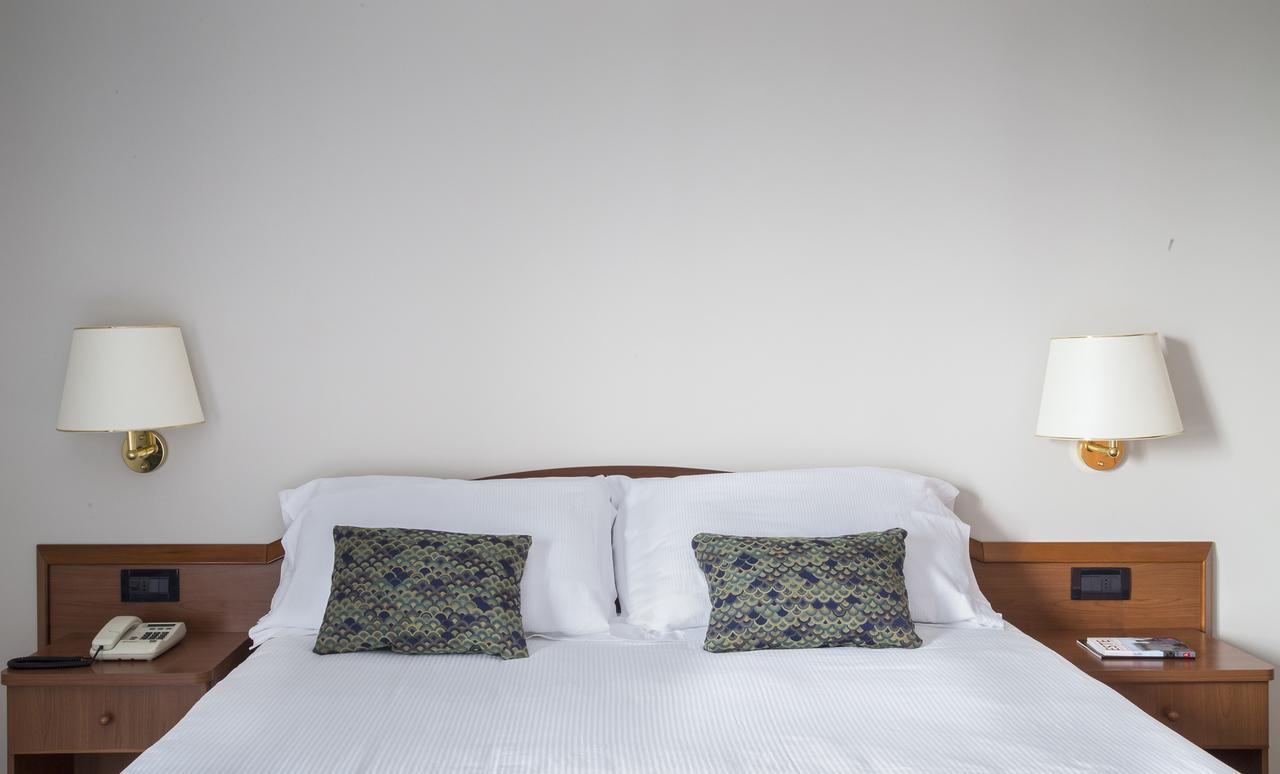 Hotel Beatrice Este Kültér fotó