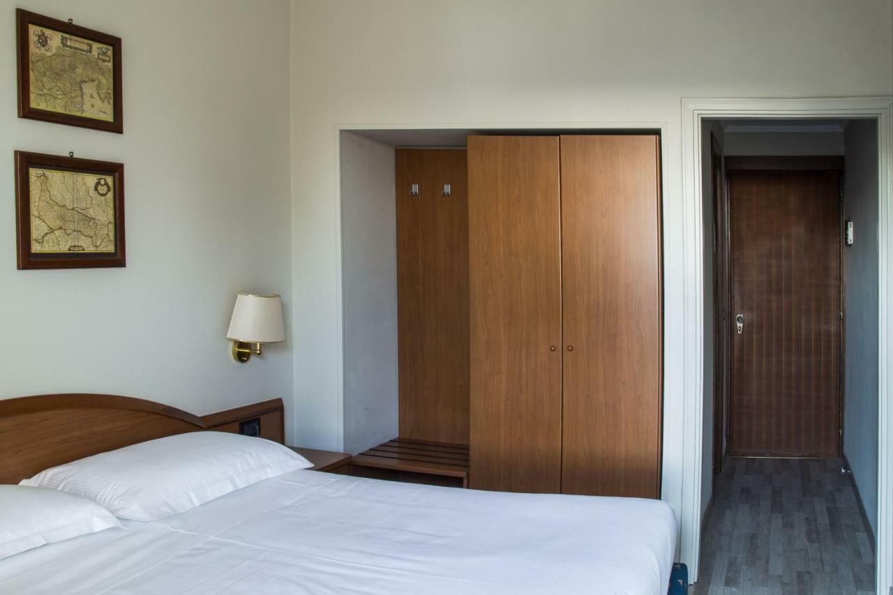 Hotel Beatrice Este Kültér fotó